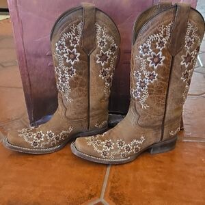 Circle G Western Boots with Embroidery